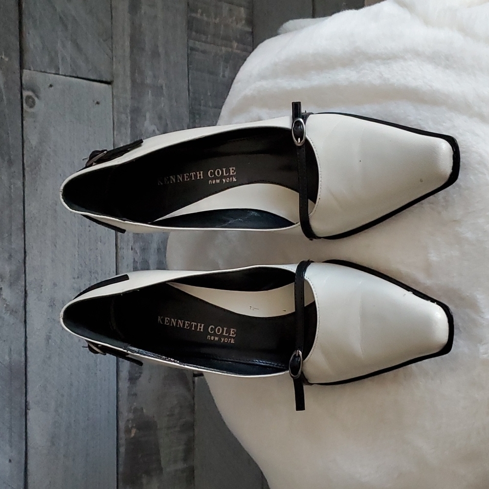 KENNETH COLE NEW YORK IVORY HEELS LEATHER SIZE 6 VINTAGE CLASSIC BLACK WHITE - Picture 4 of 14